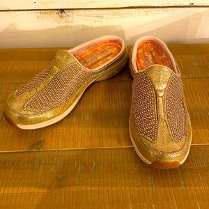 Sketchers Gold With Bling Shoes.  Size 8.5
